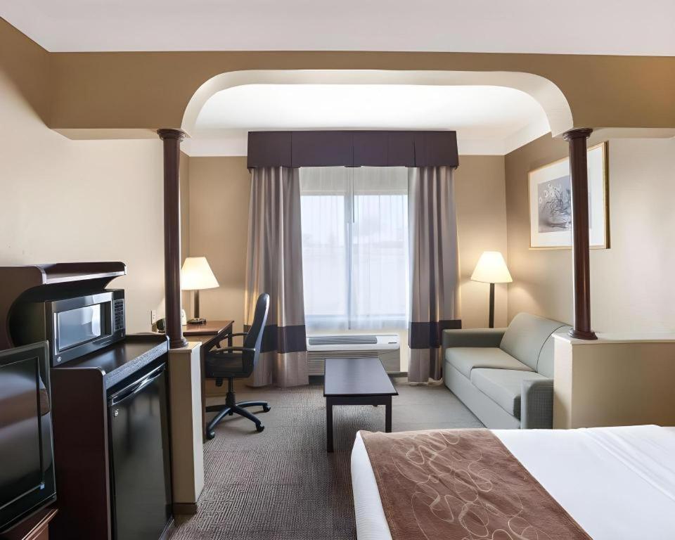 Comfort Suites Plainview Luaran gambar