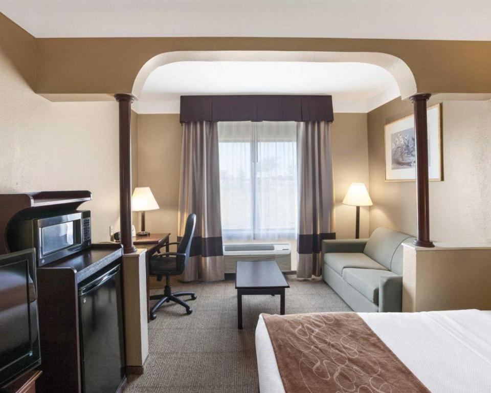 Comfort Suites Plainview Luaran gambar