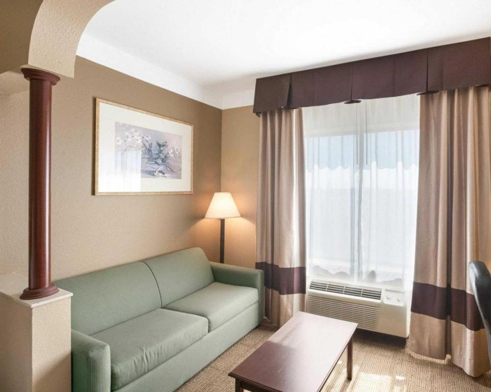 Comfort Suites Plainview Luaran gambar