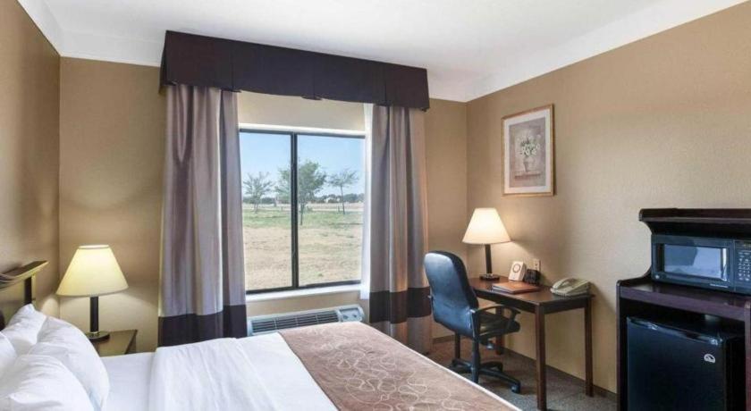 Comfort Suites Plainview Luaran gambar